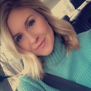 Meet your Posher, Chloe